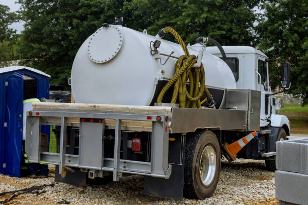 Portable Toilet Options We Offer in Lely, FL